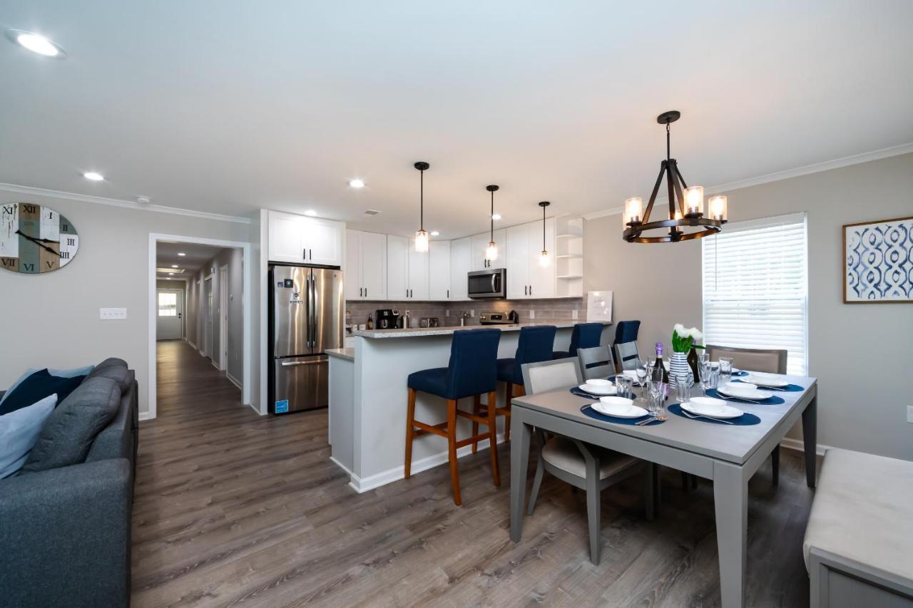 Brandnew Spacious 4 Bedroom House Minutes To Uptown Charlotte Exterior foto
