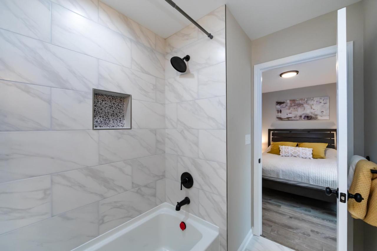 Brandnew Spacious 4 Bedroom House Minutes To Uptown Charlotte Exterior foto