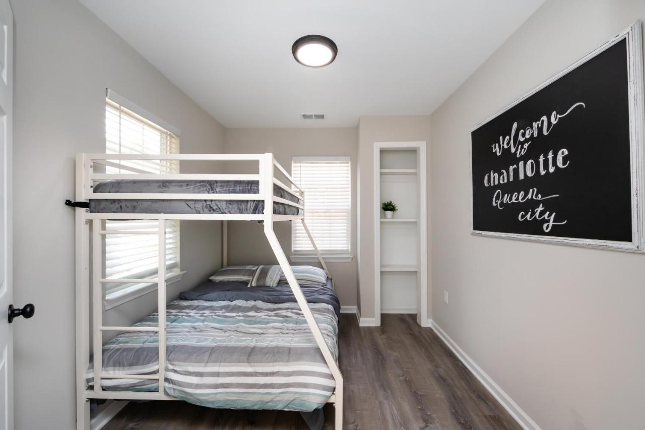 Brandnew Spacious 4 Bedroom House Minutes To Uptown Charlotte Exterior foto